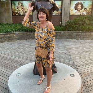 Meet your Posher, Debbie